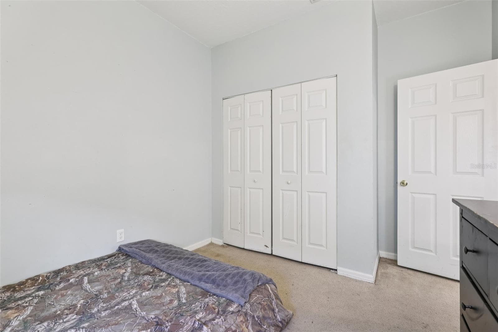 Single Family Residence at 1689 STRATHMORE CIR, MOUNT DORA, photo 23 of 37