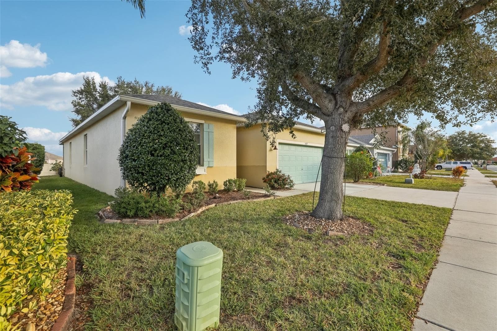 Single Family Residence at 1689 STRATHMORE CIR, MOUNT DORA, photo 37 of 37