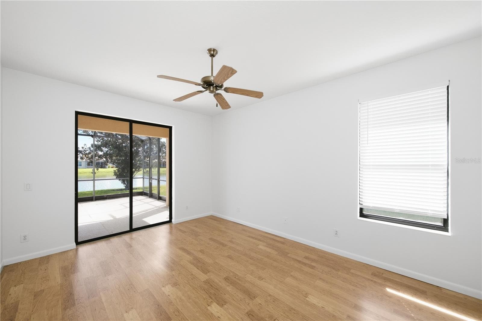 Single Family Residence at 8013 STIRLING FALLS CIR, SARASOTA, photo 25 of 56