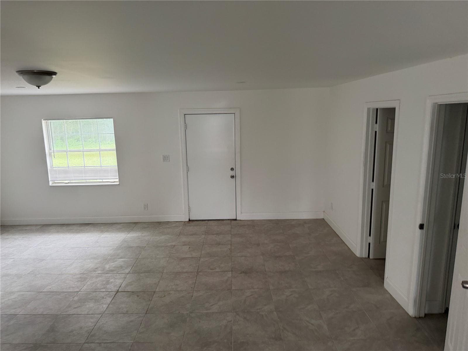 Office at 6044 SE AGNEW RD, BELLEVIEW, photo 19 of 30