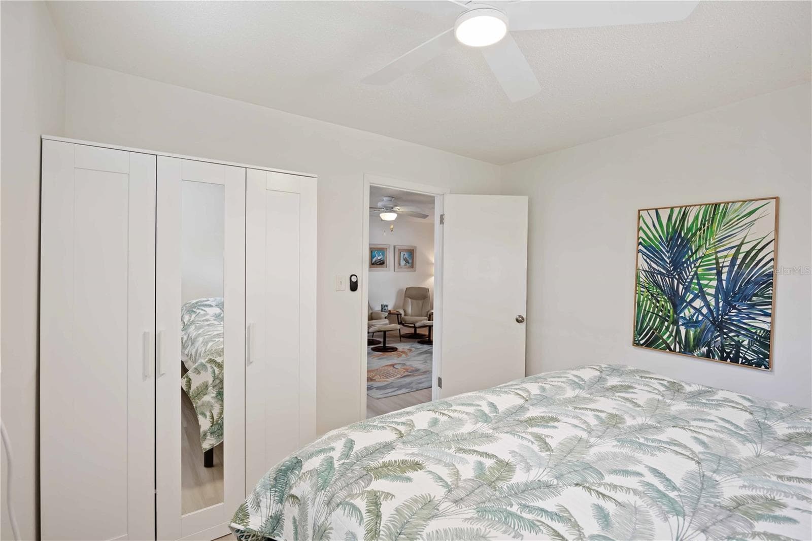 Hotel/Motel at 5075 N BEACH RD #B, ENGLEWOOD, photo 24 of 46