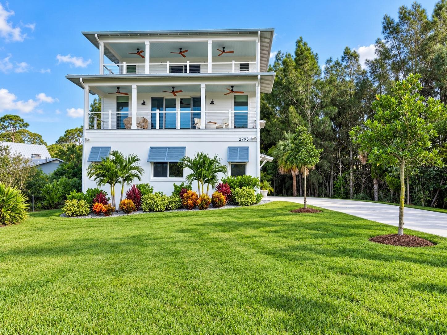 2795 SUNSET DR