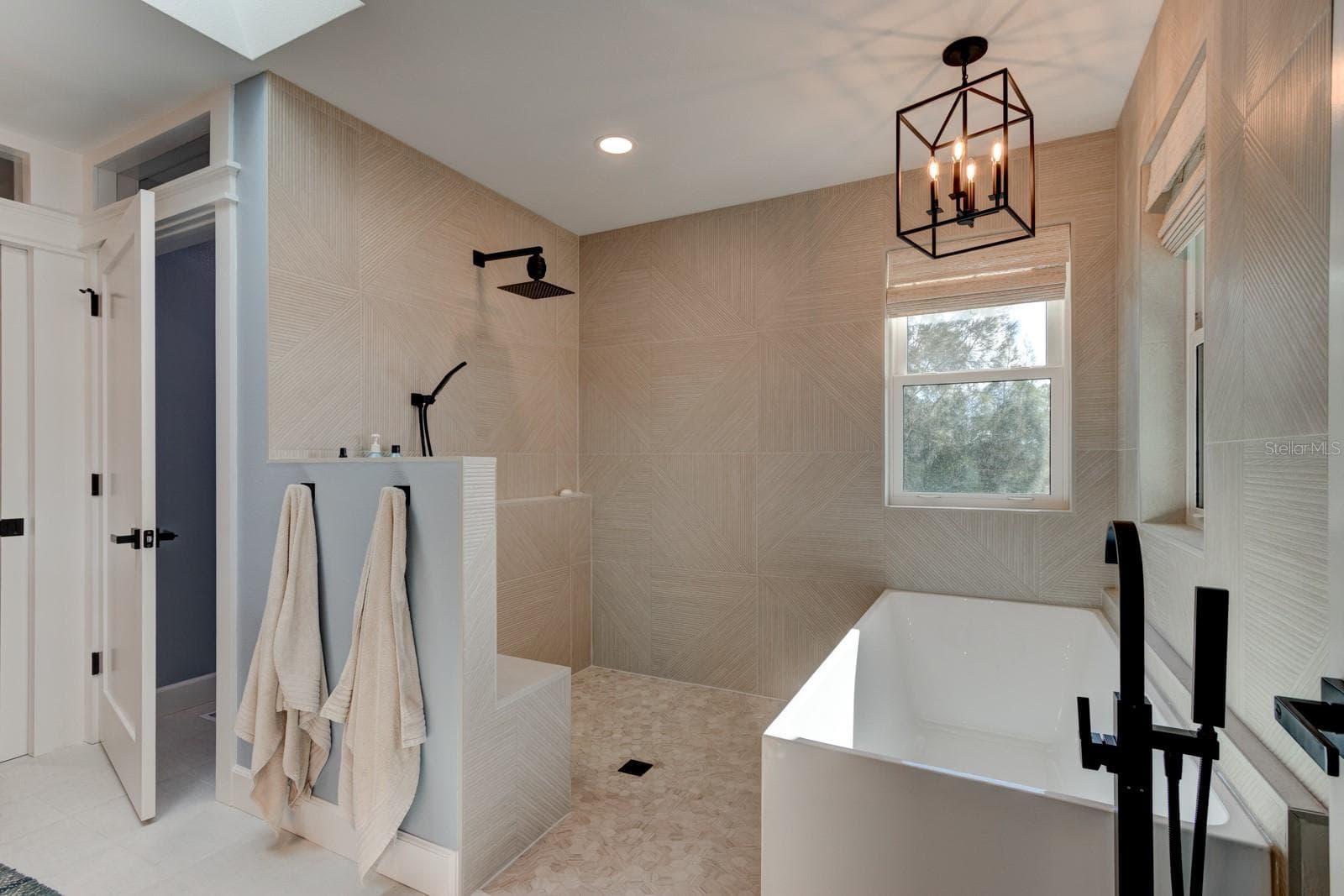 Single Family Residence at 2795 SUNSET DR, NEW SMYRNA BEACH, photo 20 of 43