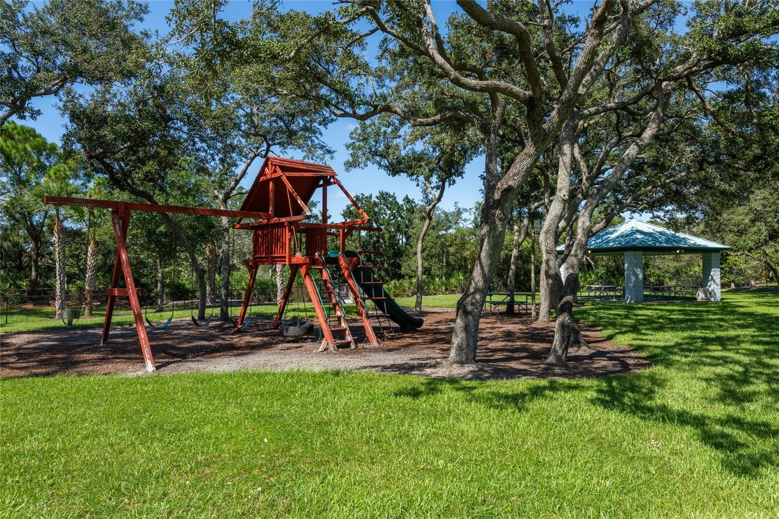 Community park! - 10274 OASIS PALM DR, TAMPA