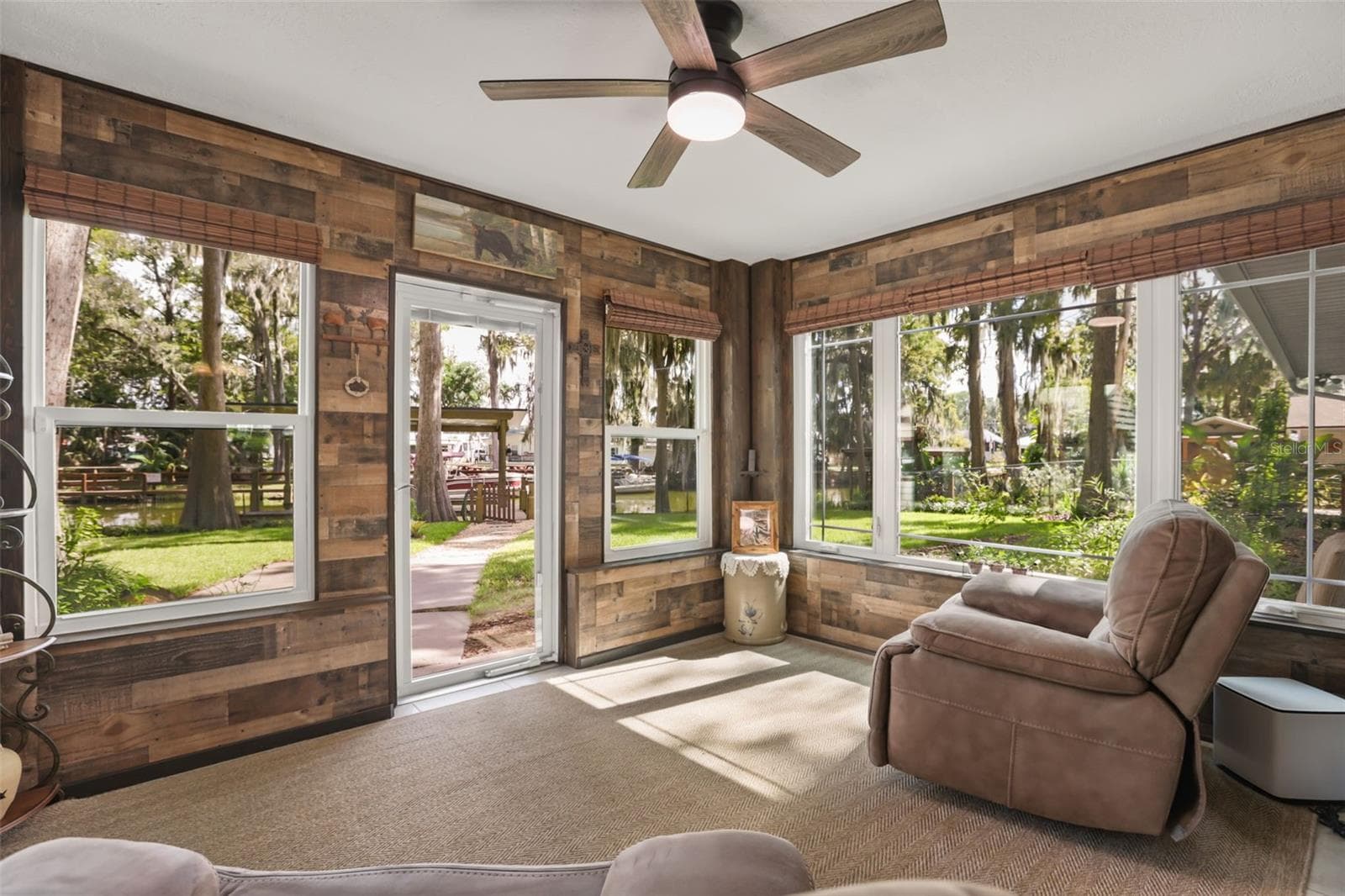 Single Family Residence at 1080 FOREST DR, TAVARES, photo 22 of 47