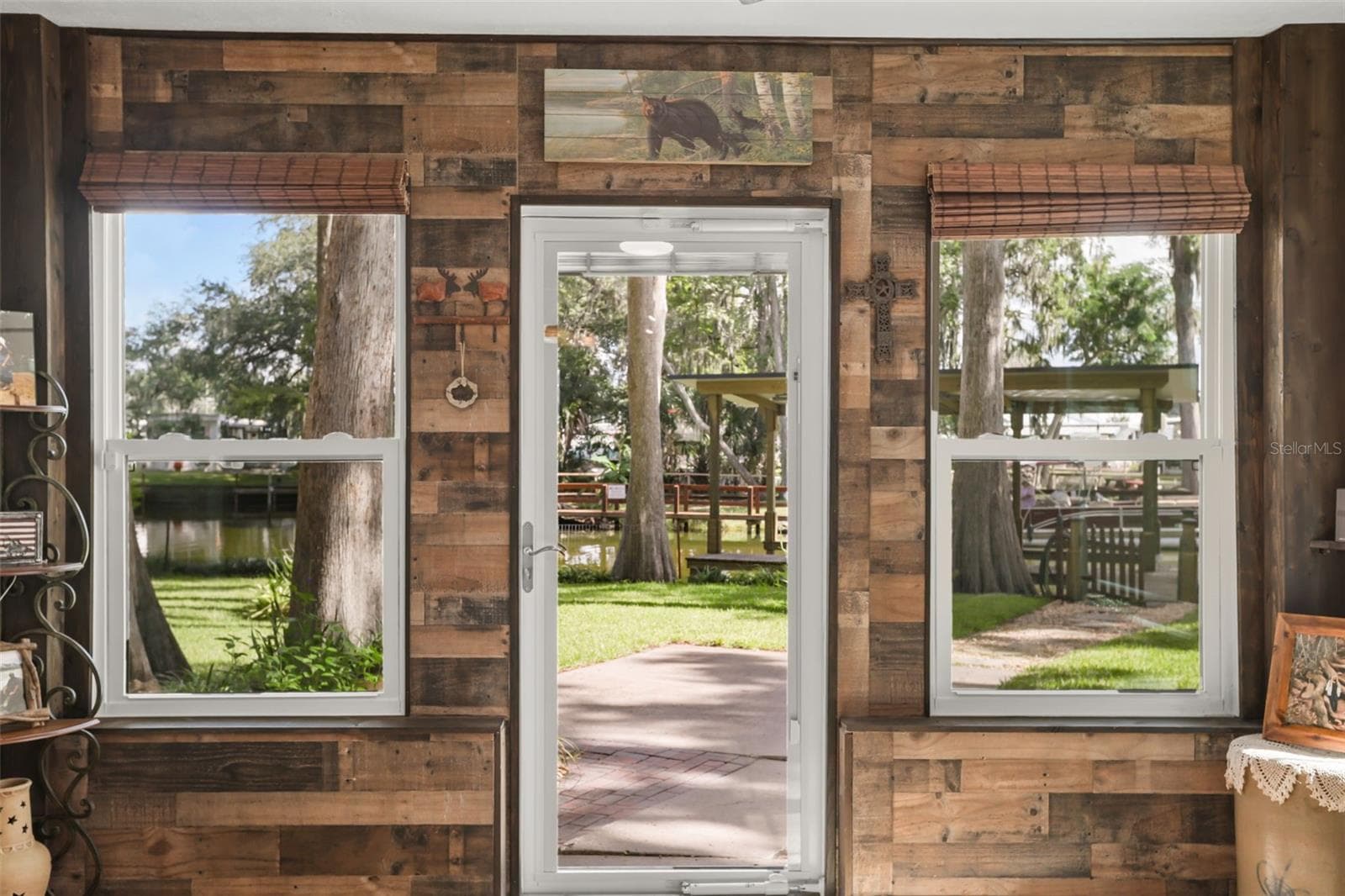 Single Family Residence at 1080 FOREST DR, TAVARES, photo 23 of 47