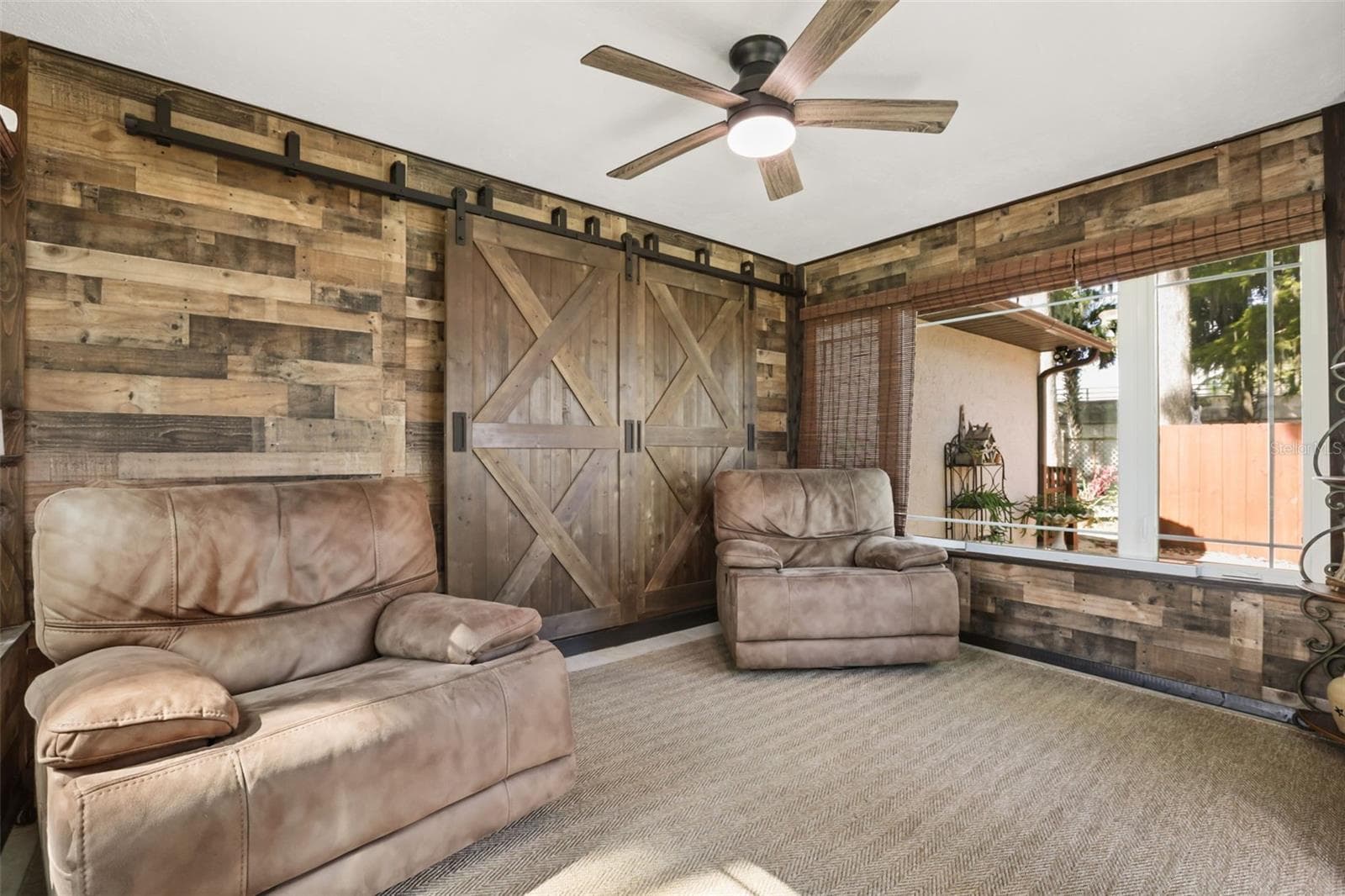 Single Family Residence at 1080 FOREST DR, TAVARES, photo 25 of 47