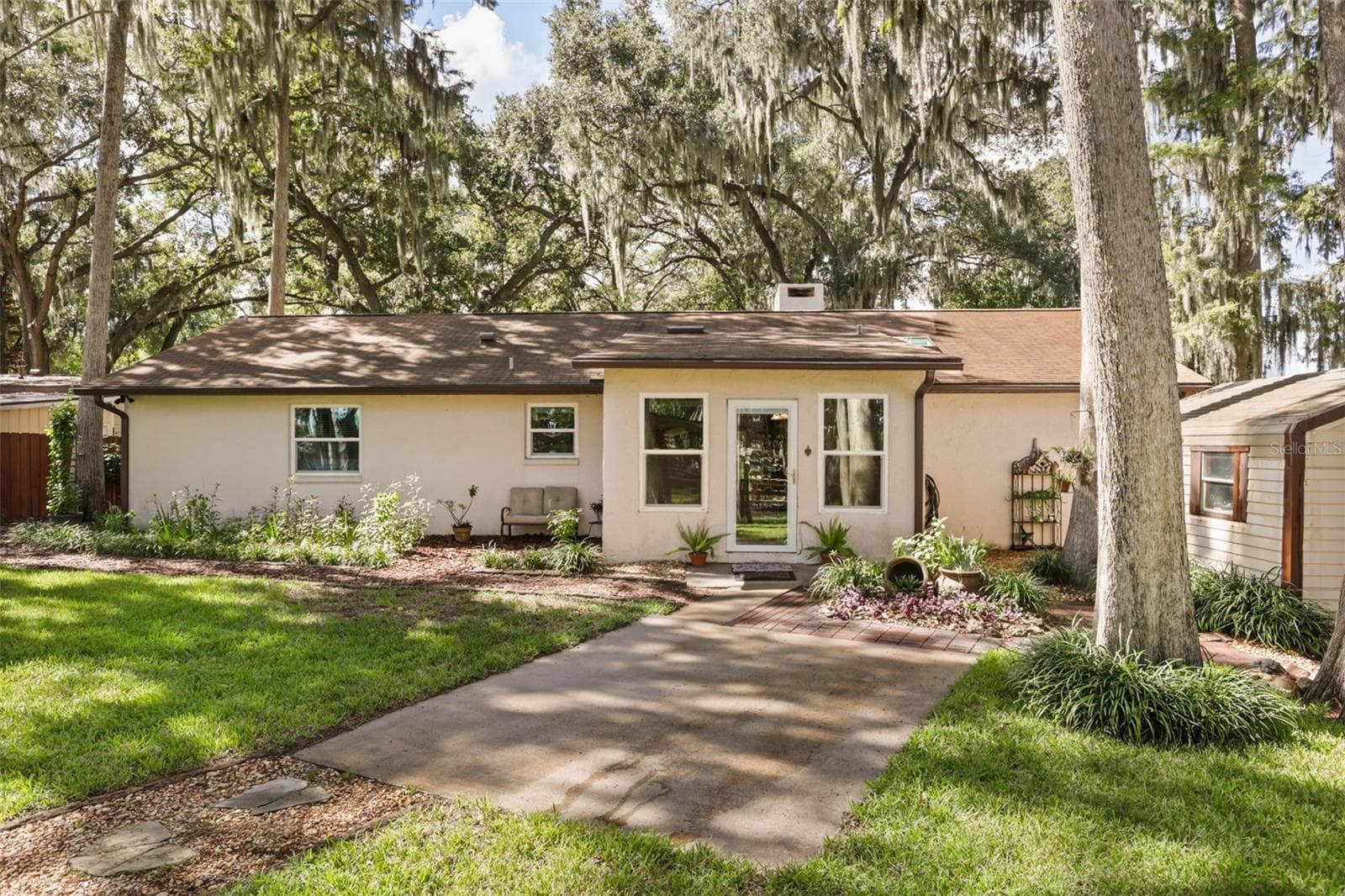 Single Family Residence at 1080 FOREST DR, TAVARES, photo 33 of 47