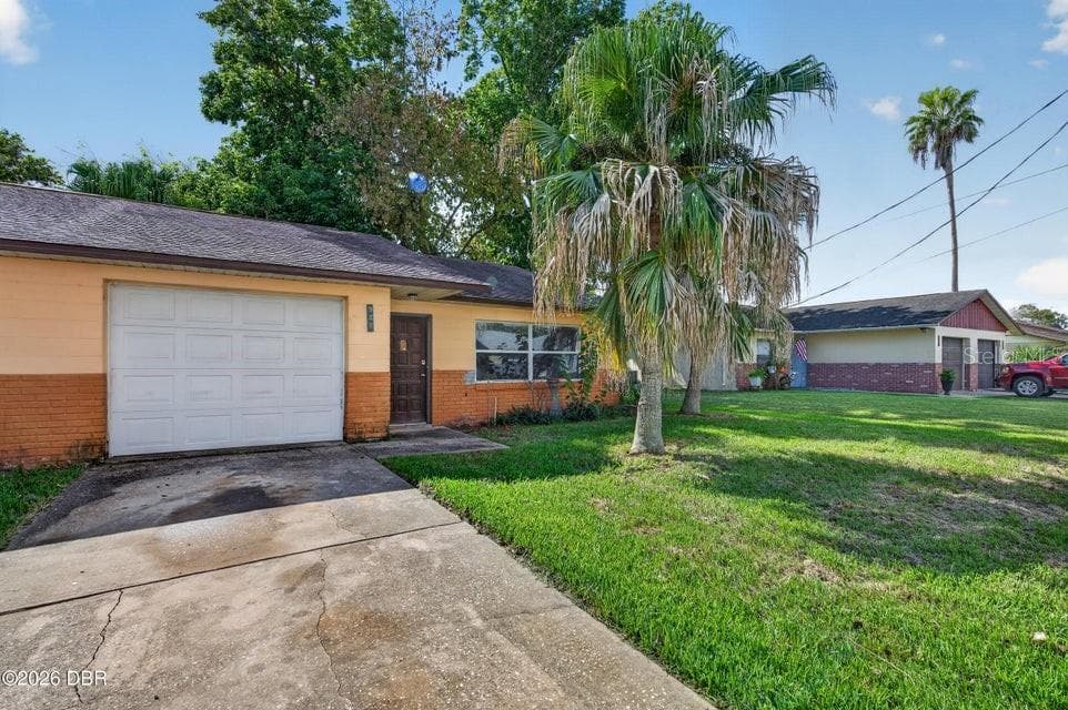 927 BOULDER DR