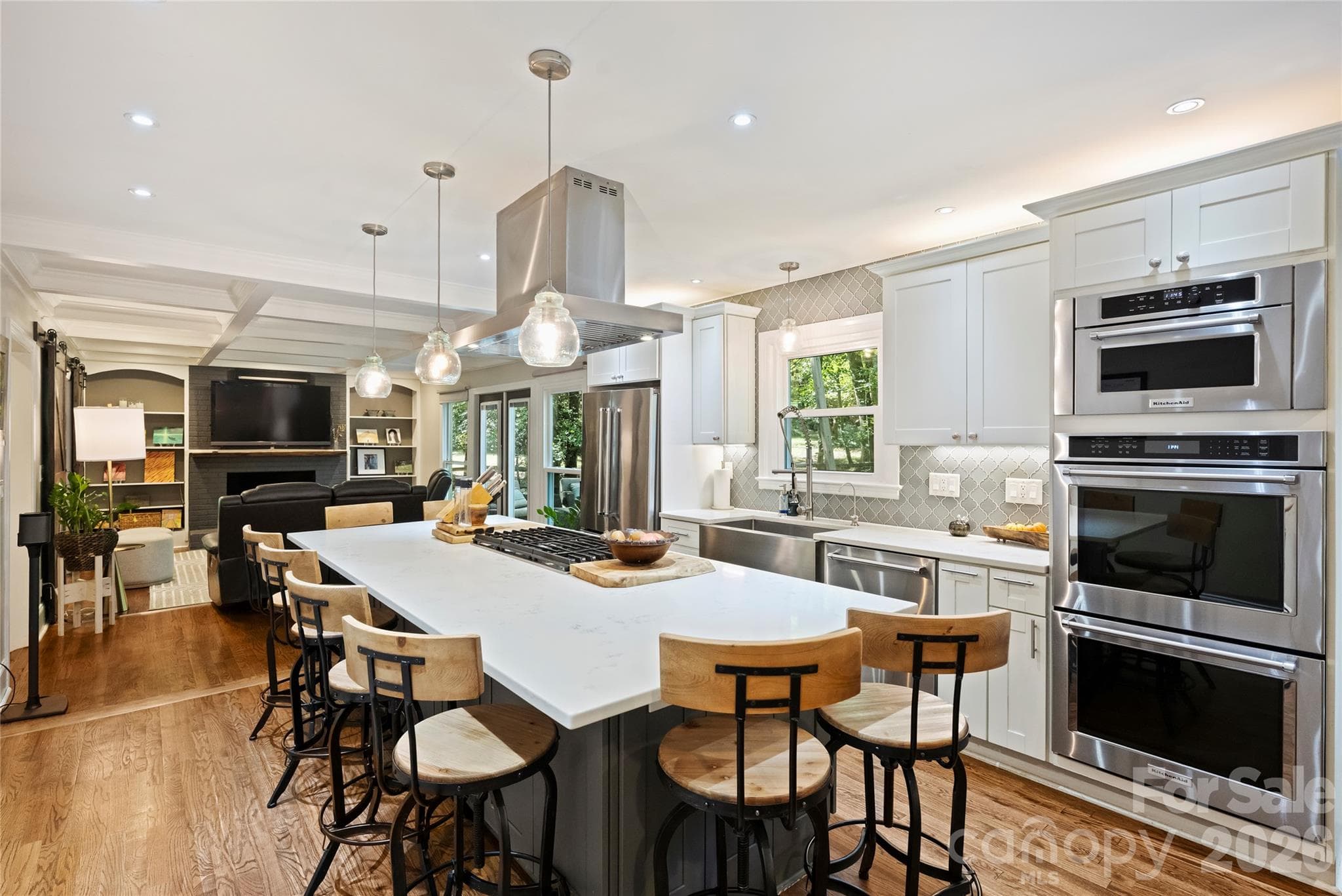 Single Family Residence at 5525 Lancelot Drive, Charlotte, photo 11 of 50