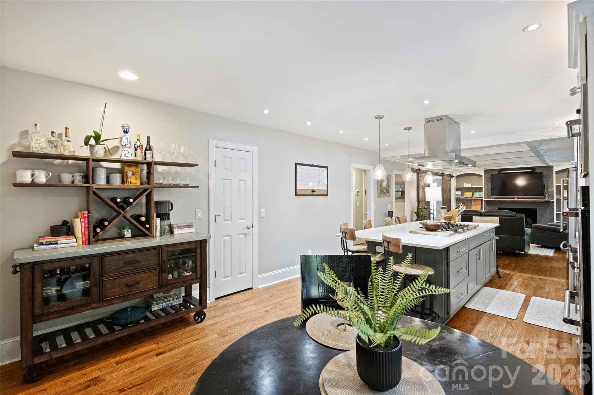 Single Family Residence at 5525 Lancelot Drive, Charlotte, photo 18 of 50