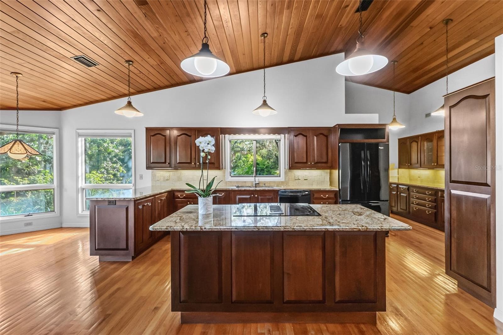 Single Family Residence at 5122 KESTRAL PARK S, SARASOTA, photo 14 of 46