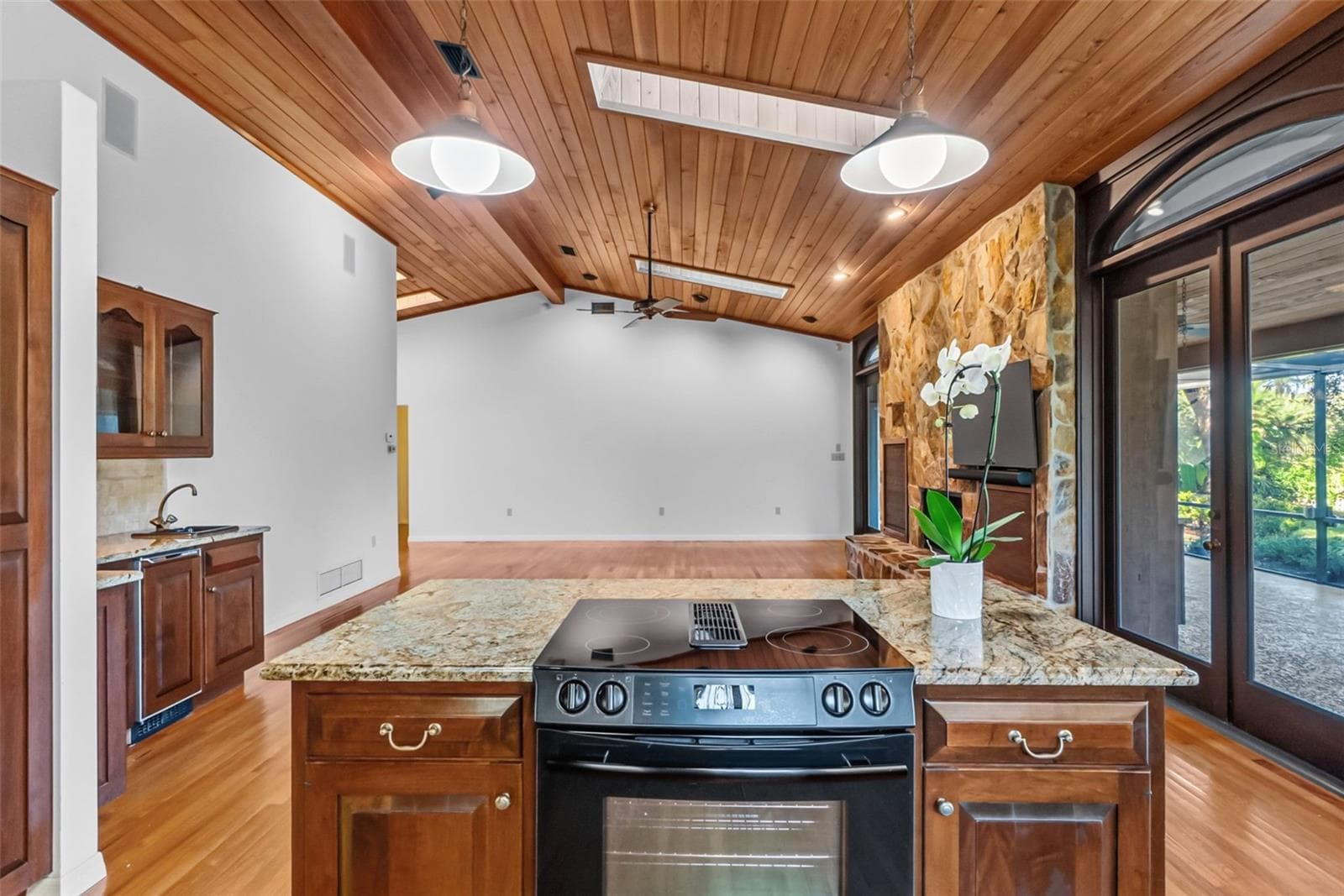 Single Family Residence at 5122 KESTRAL PARK S, SARASOTA, photo 21 of 46
