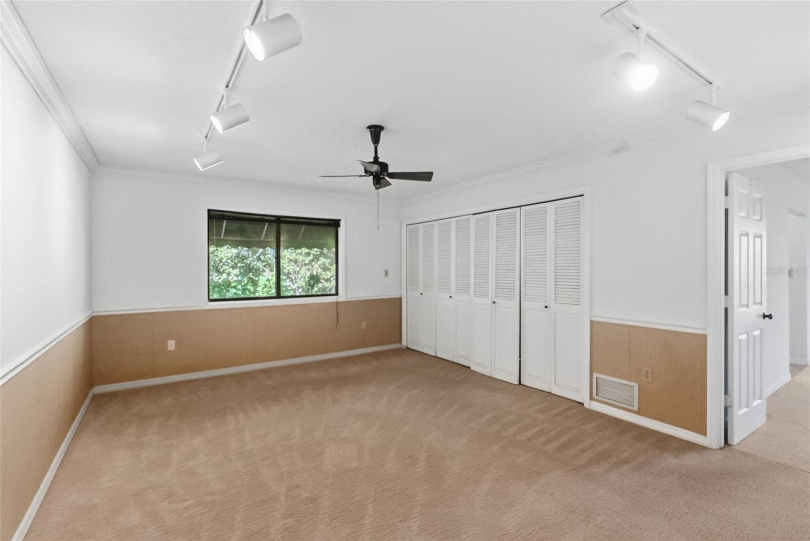 Single Family Residence at 5122 KESTRAL PARK S, SARASOTA, photo 28 of 46