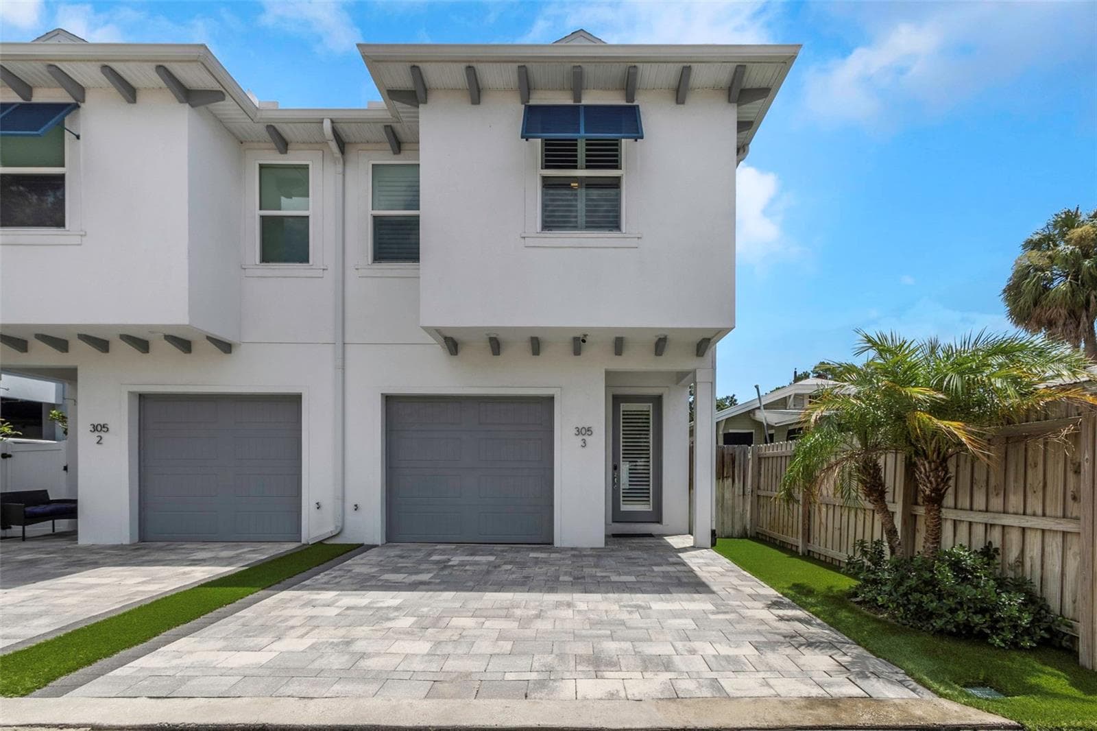 305 S ALBANY AVE #3