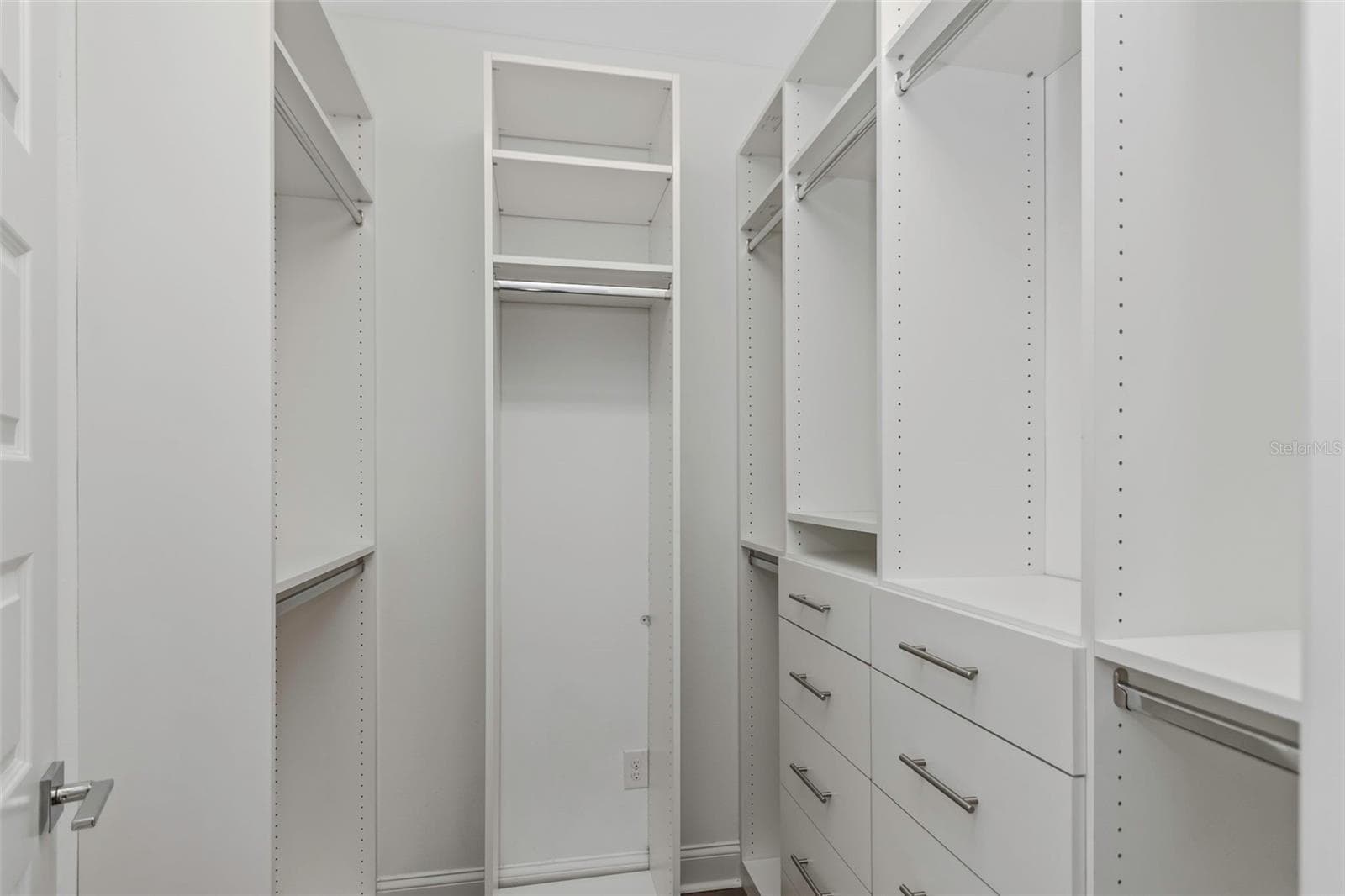 Walk-In Closet Primary Bedroom - 305 S ALBANY AVE #3, TAMPA