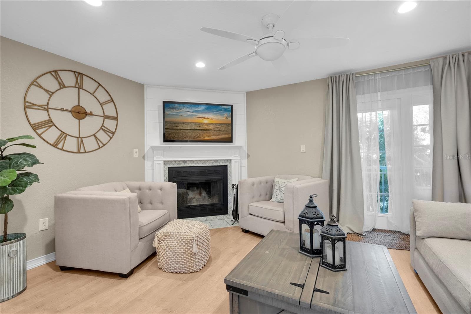 Townhouse at 9154 BLIND PASS RD, ST PETE BEACH, photo 6 of 52