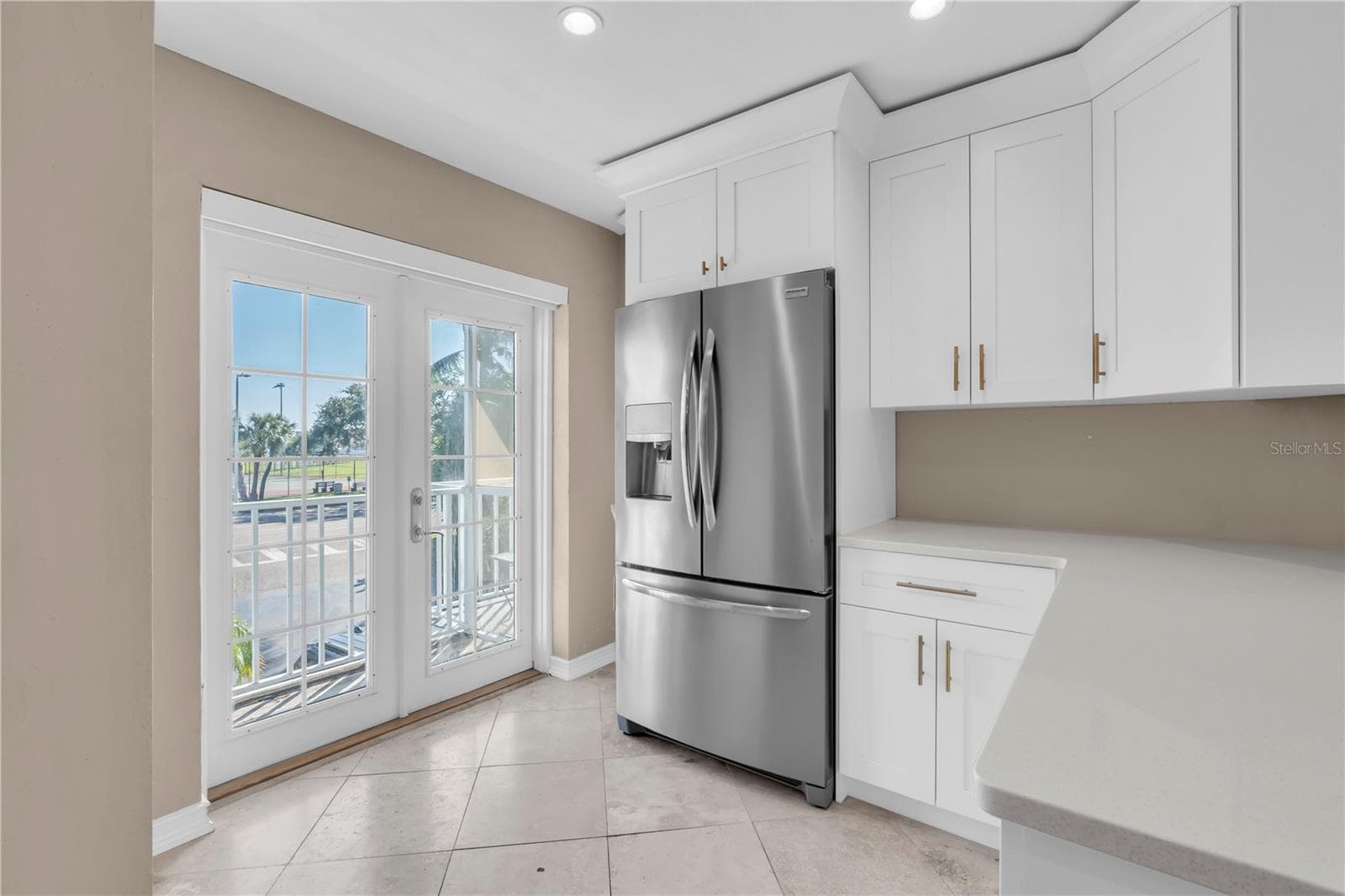 Townhouse at 9154 BLIND PASS RD, ST PETE BEACH, photo 12 of 52