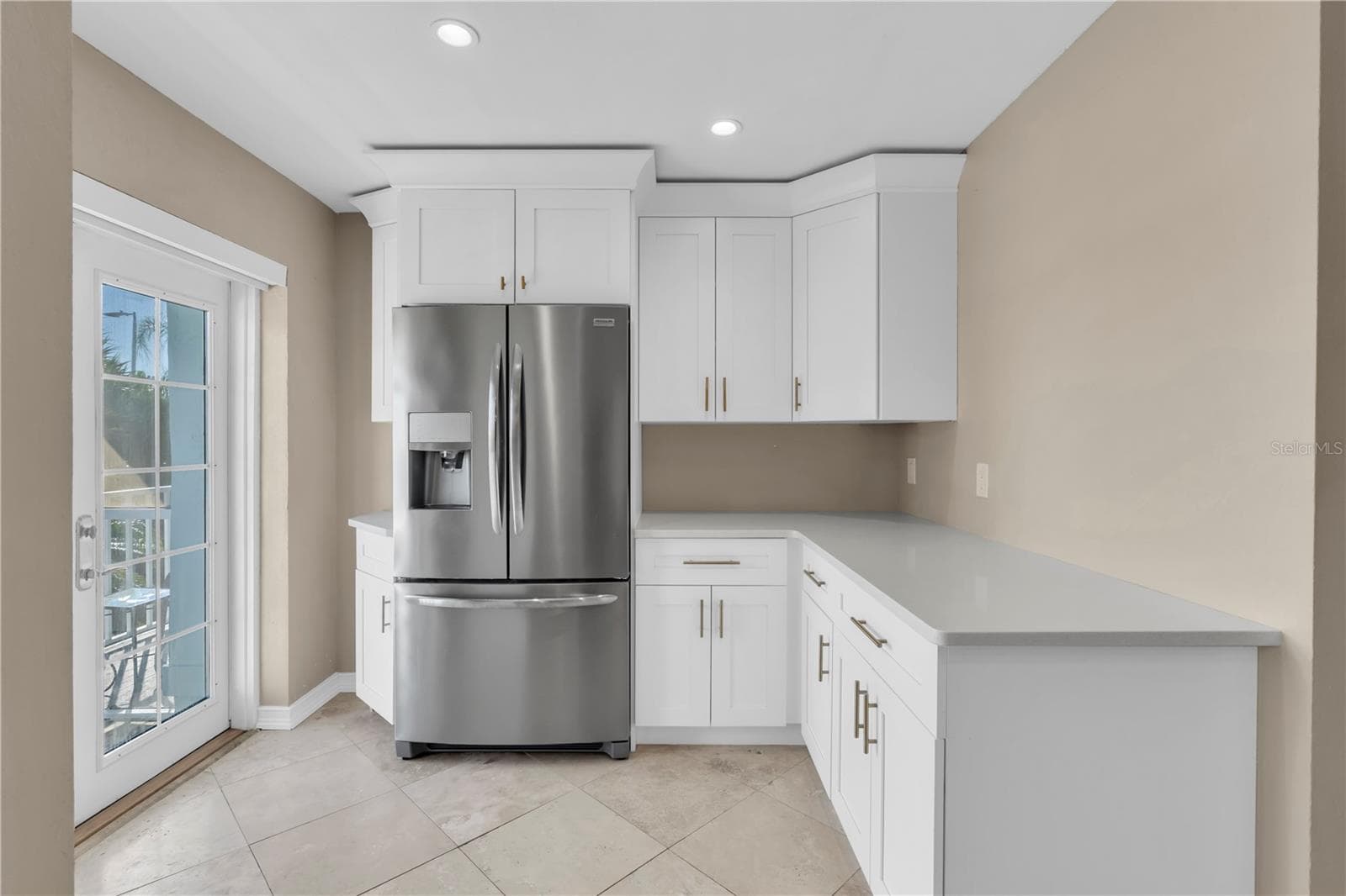 Townhouse at 9154 BLIND PASS RD, ST PETE BEACH, photo 13 of 52