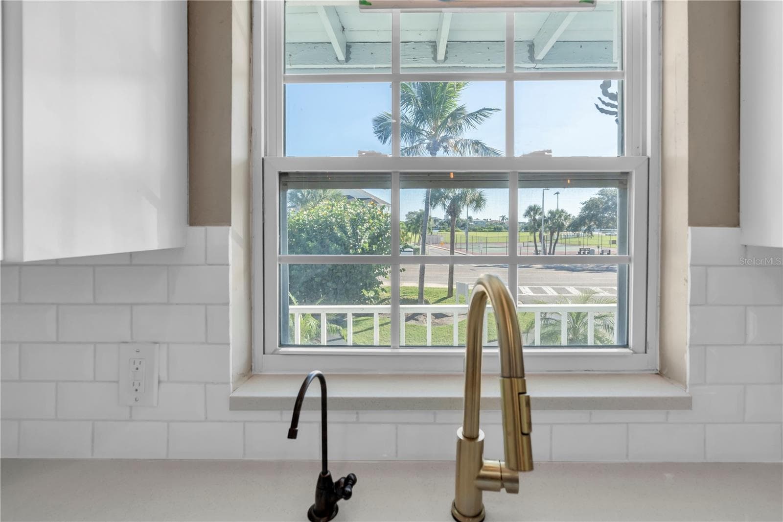 Townhouse at 9154 BLIND PASS RD, ST PETE BEACH, photo 16 of 52