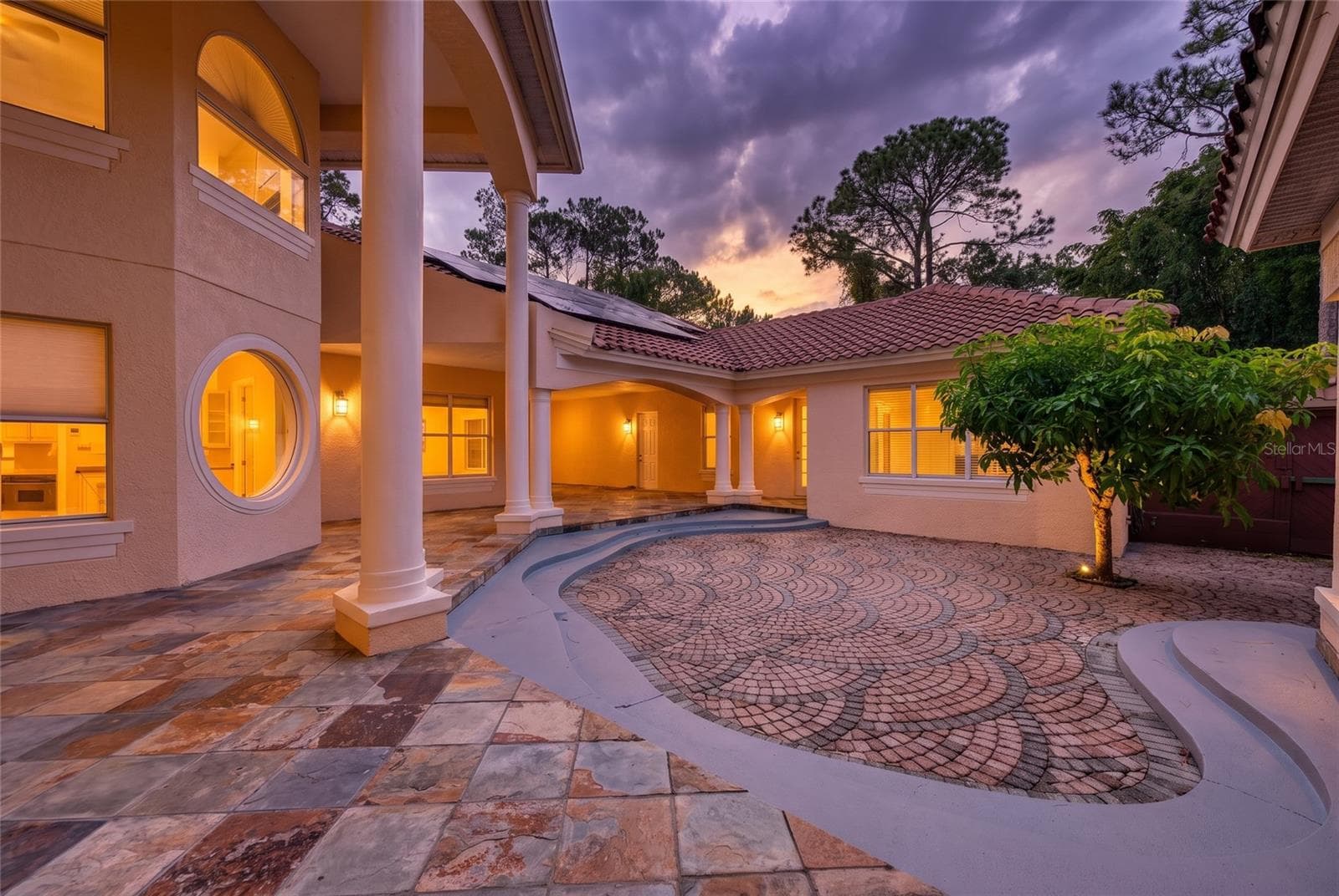 Single Family Residence at 779 E CHAPMAN RD, OVIEDO, photo 11 of 47