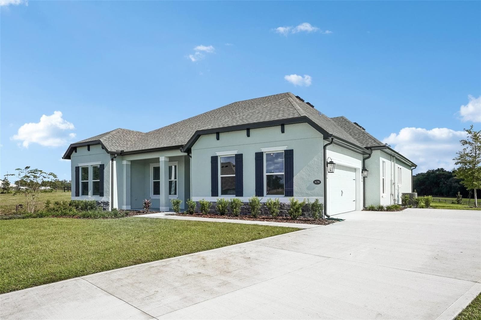 Single Family Residence at 36798 SUNDOWNER TRL, FRUITLAND PARK, photo 3 of 28