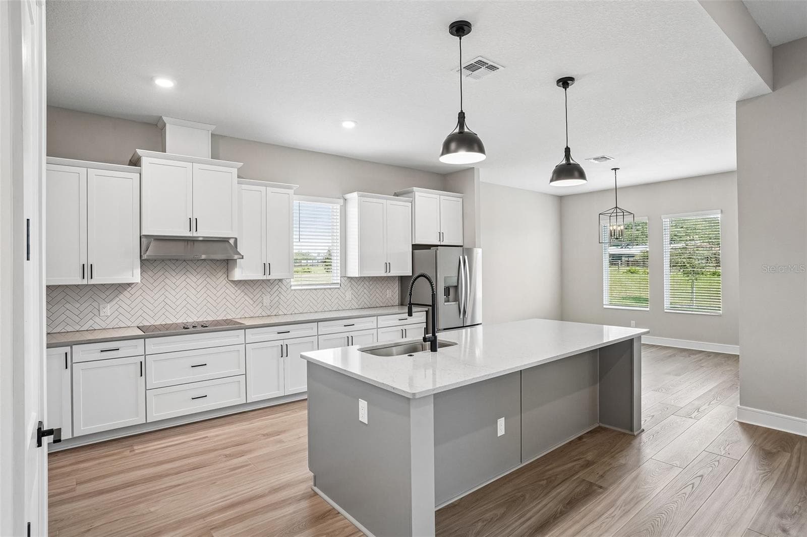 Single Family Residence at 36798 SUNDOWNER TRL, FRUITLAND PARK, photo 8 of 28