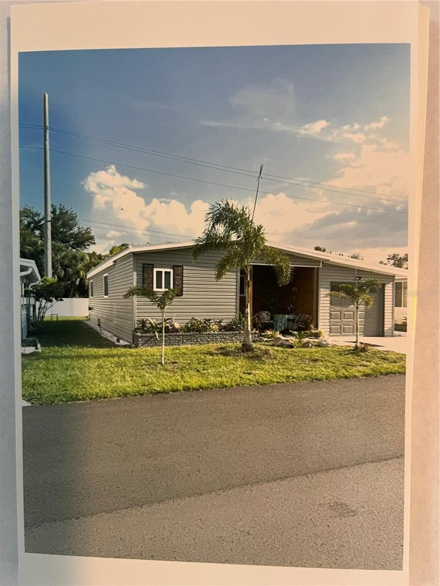 Manufactured Home at 408 S CERVINA DR S, VENICE, photo 4 of 69