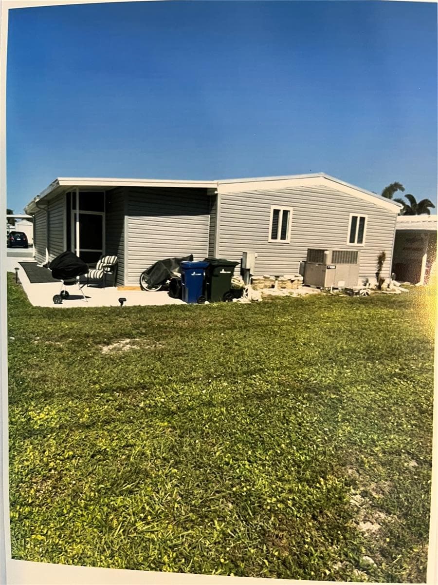 Manufactured Home at 408 S CERVINA DR S, VENICE, photo 12 of 69