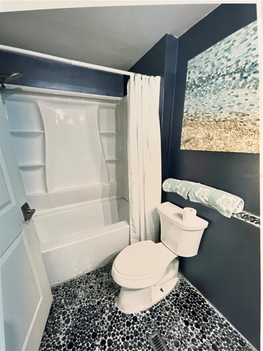 Manufactured Home at 408 S CERVINA DR S, VENICE, photo 22 of 69