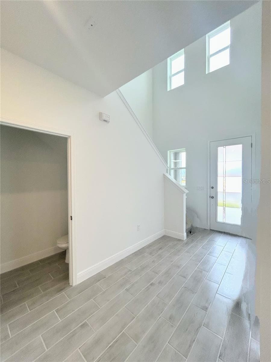 Single Family Residence at 2040 SUNSHINE PEAK DR, MINNEOLA, photo 2 of 9