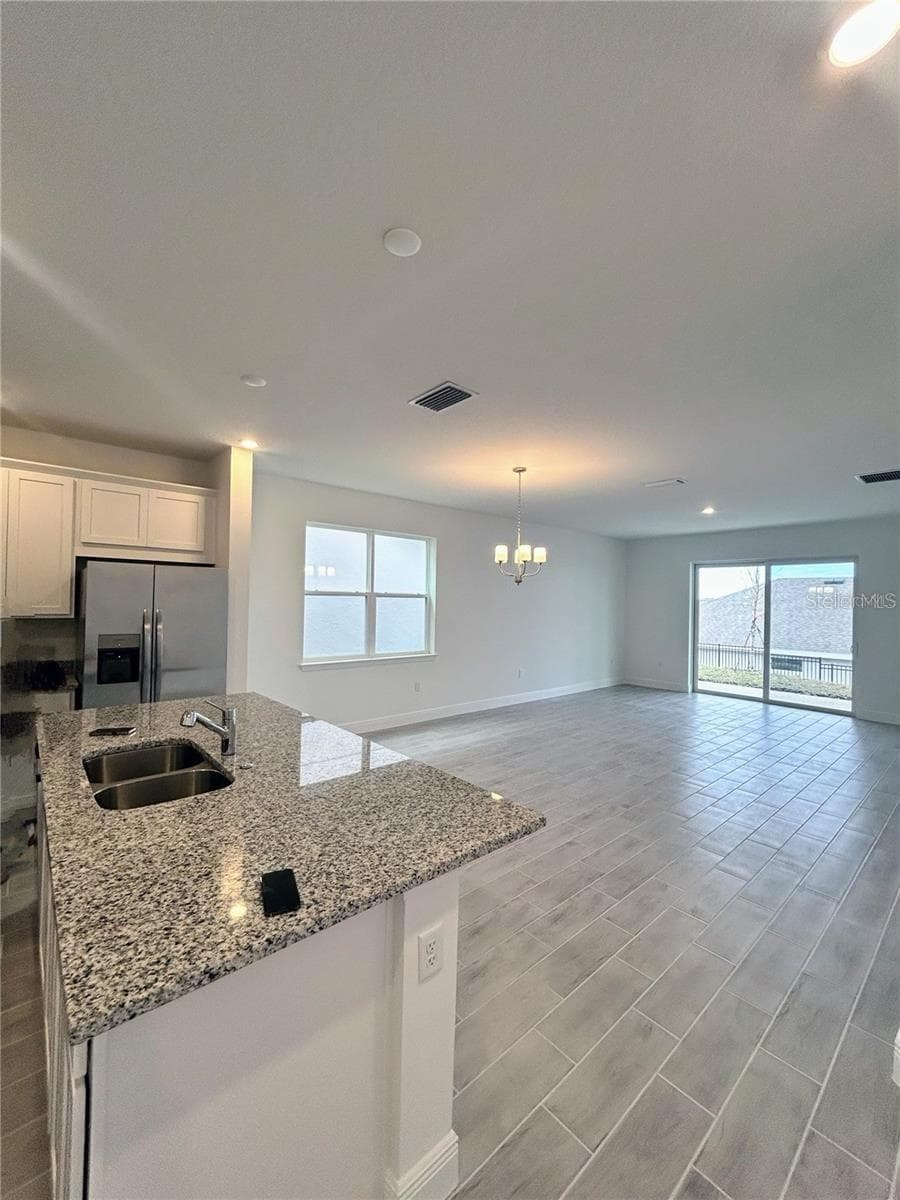 Single Family Residence at 2040 SUNSHINE PEAK DR, MINNEOLA, photo 3 of 9