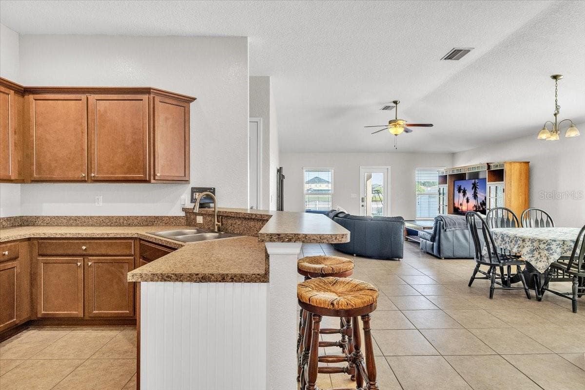 Single Family Residence at 10912 KIRKWALL PORT DR, WIMAUMA, photo 12 of 41