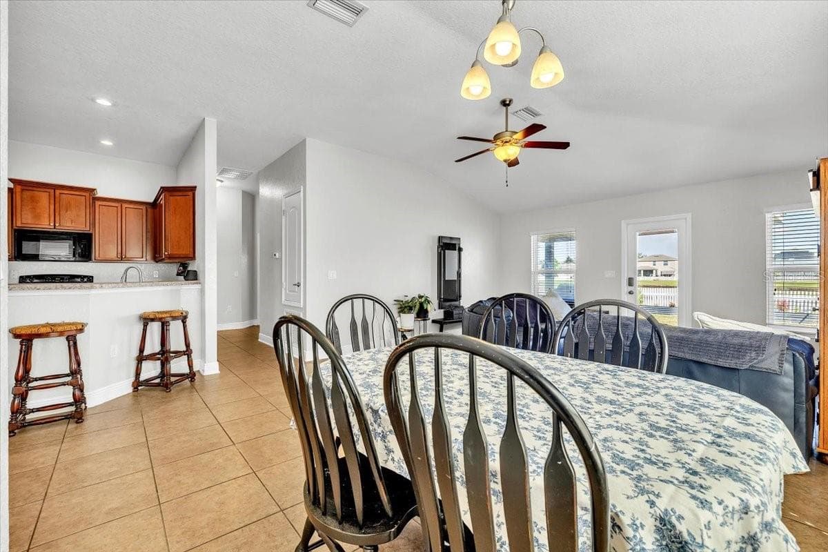 Single Family Residence at 10912 KIRKWALL PORT DR, WIMAUMA, photo 14 of 41