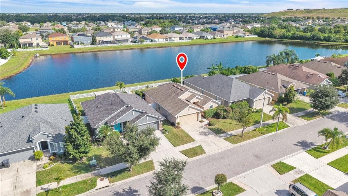 Single Family Residence at 10912 KIRKWALL PORT DR, WIMAUMA, photo 35 of 41