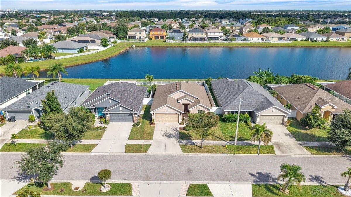 Single Family Residence at 10912 KIRKWALL PORT DR, WIMAUMA, photo 36 of 41