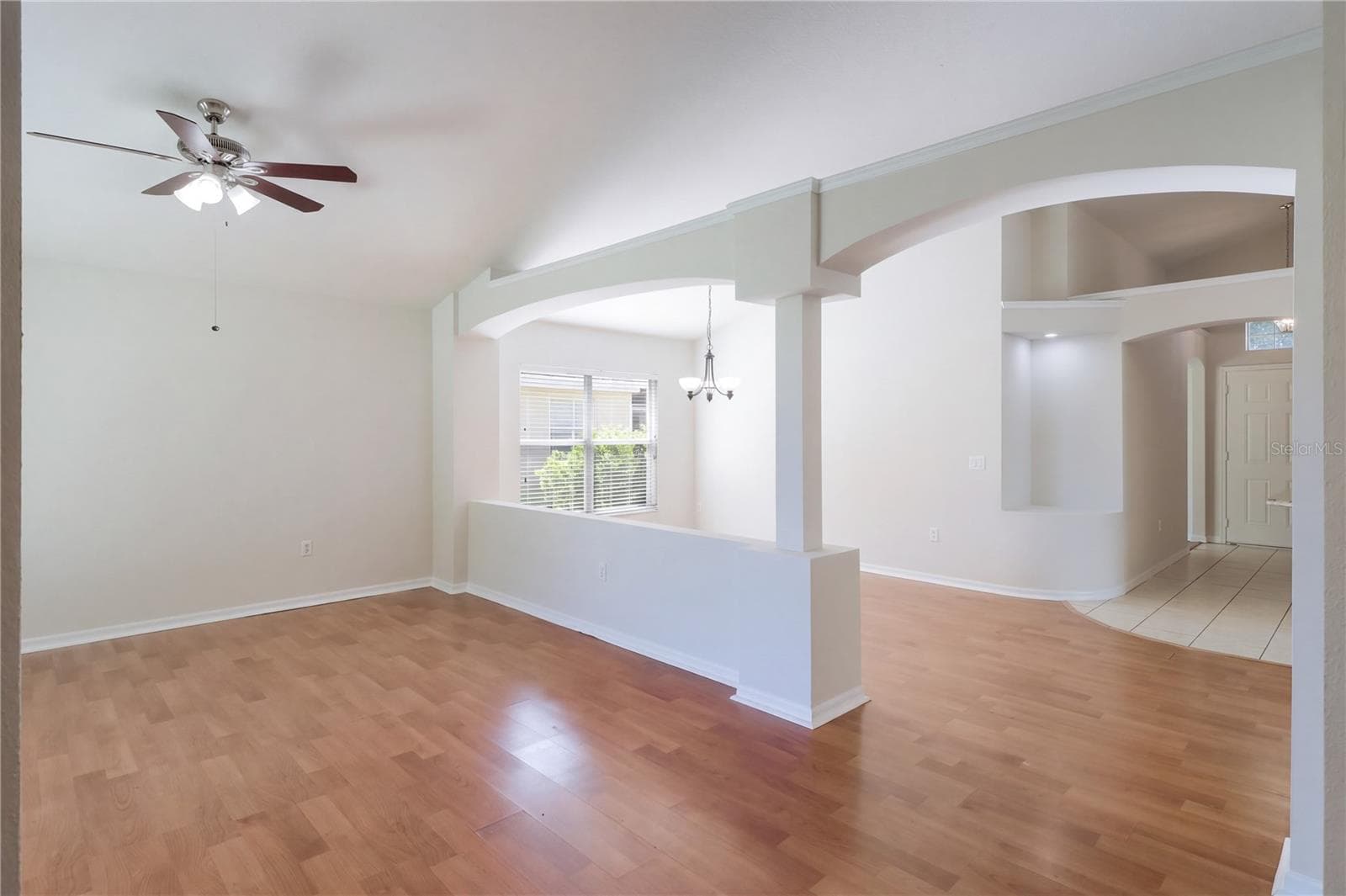 Single Family Residence at 2612 WHITEWOOD RD, MULBERRY, photo 6 of 40