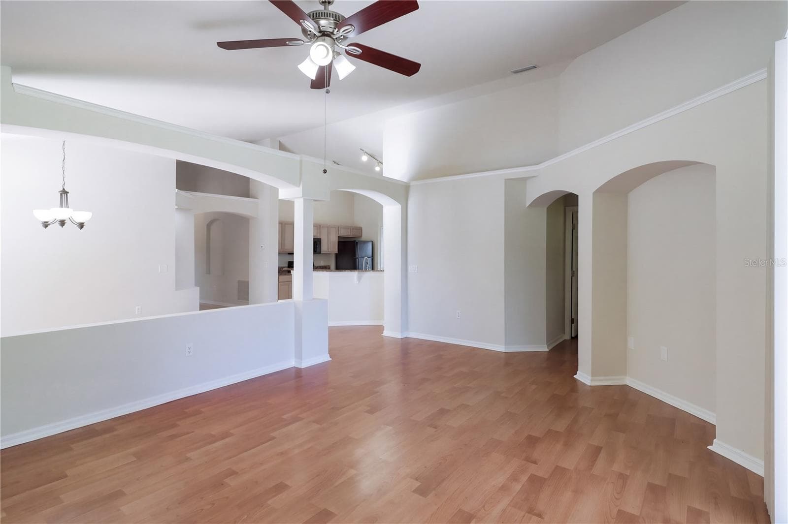 Single Family Residence at 2612 WHITEWOOD RD, MULBERRY, photo 7 of 40