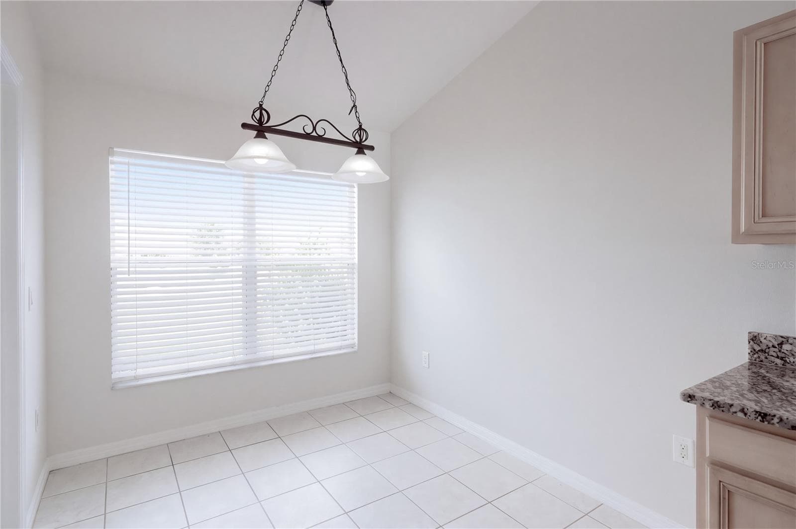 Single Family Residence at 2612 WHITEWOOD RD, MULBERRY, photo 12 of 40