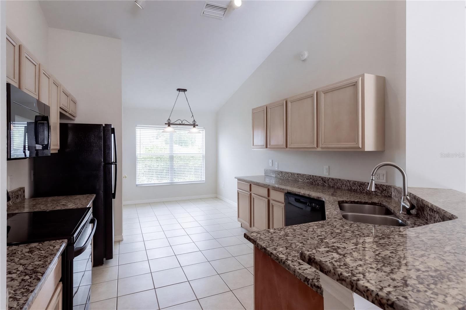 Single Family Residence at 2612 WHITEWOOD RD, MULBERRY, photo 15 of 40