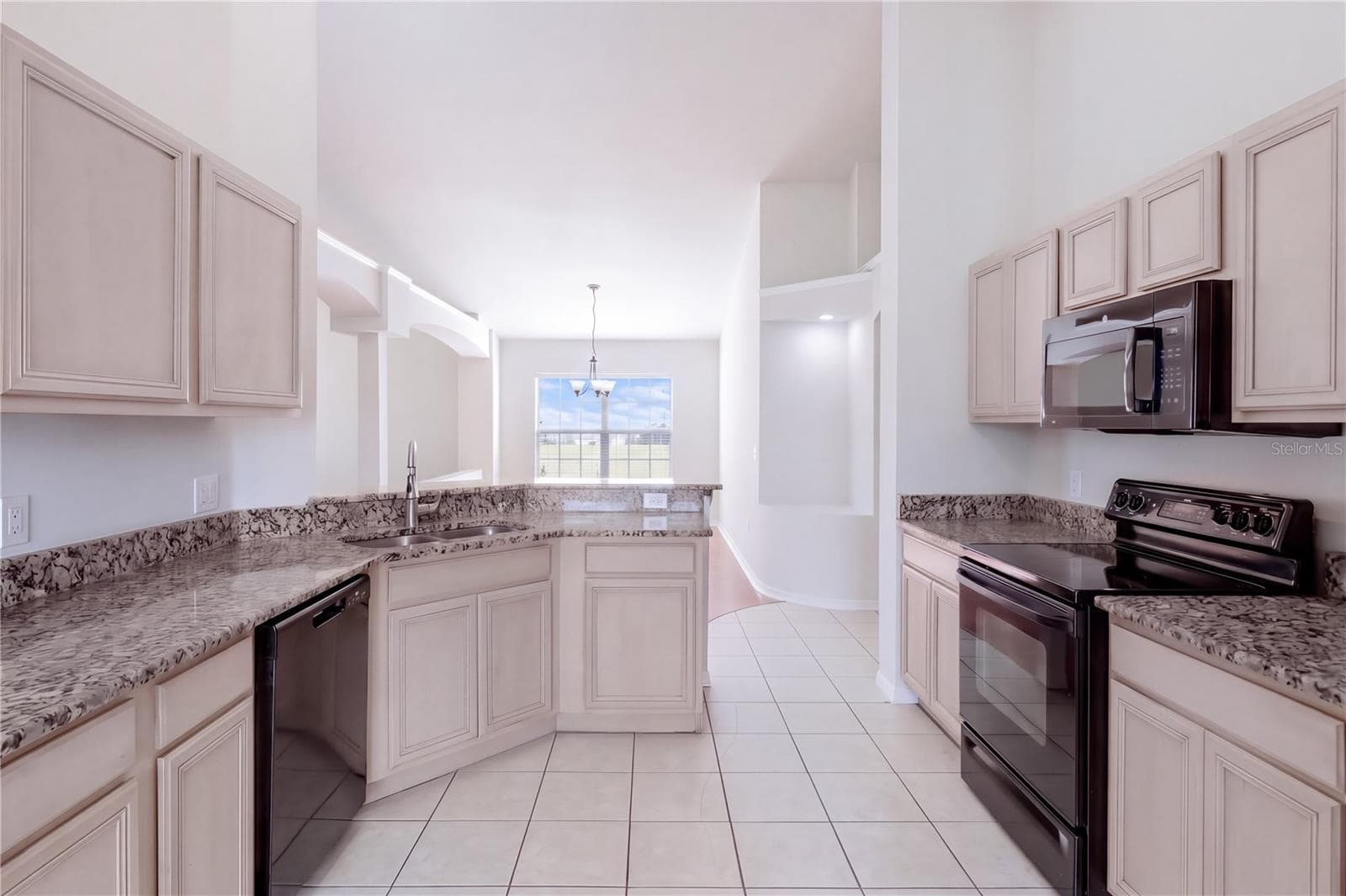 Single Family Residence at 2612 WHITEWOOD RD, MULBERRY, photo 16 of 40