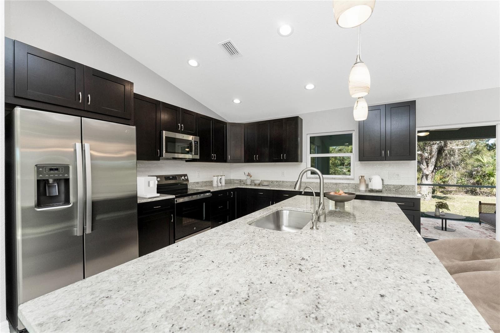 Virtually staged - 3250 HORACE AVE, NORTH PORT