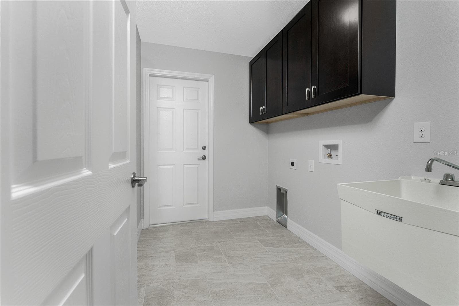 Single Family Residence at 3250 HORACE AVE, NORTH PORT, photo 12 of 33