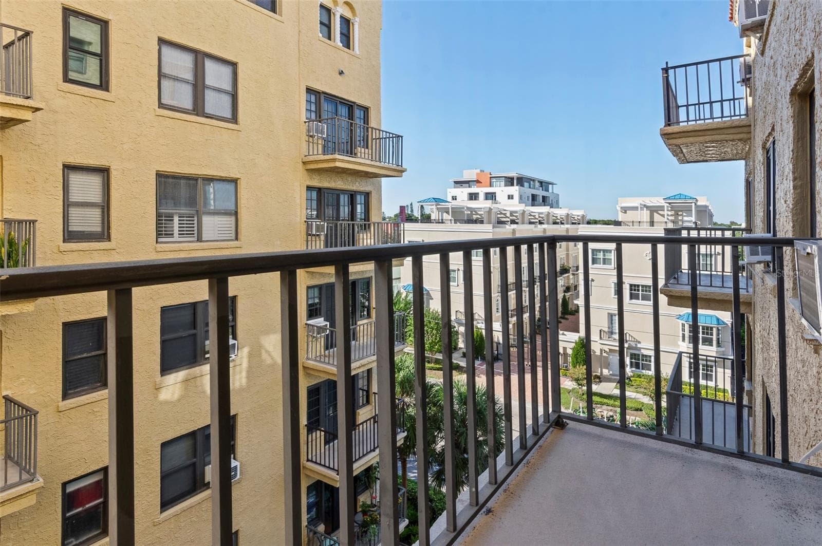 Outdoor Spot for Coffee or Cocktails - 130 4TH AVE N #503, ST PETERSBURG