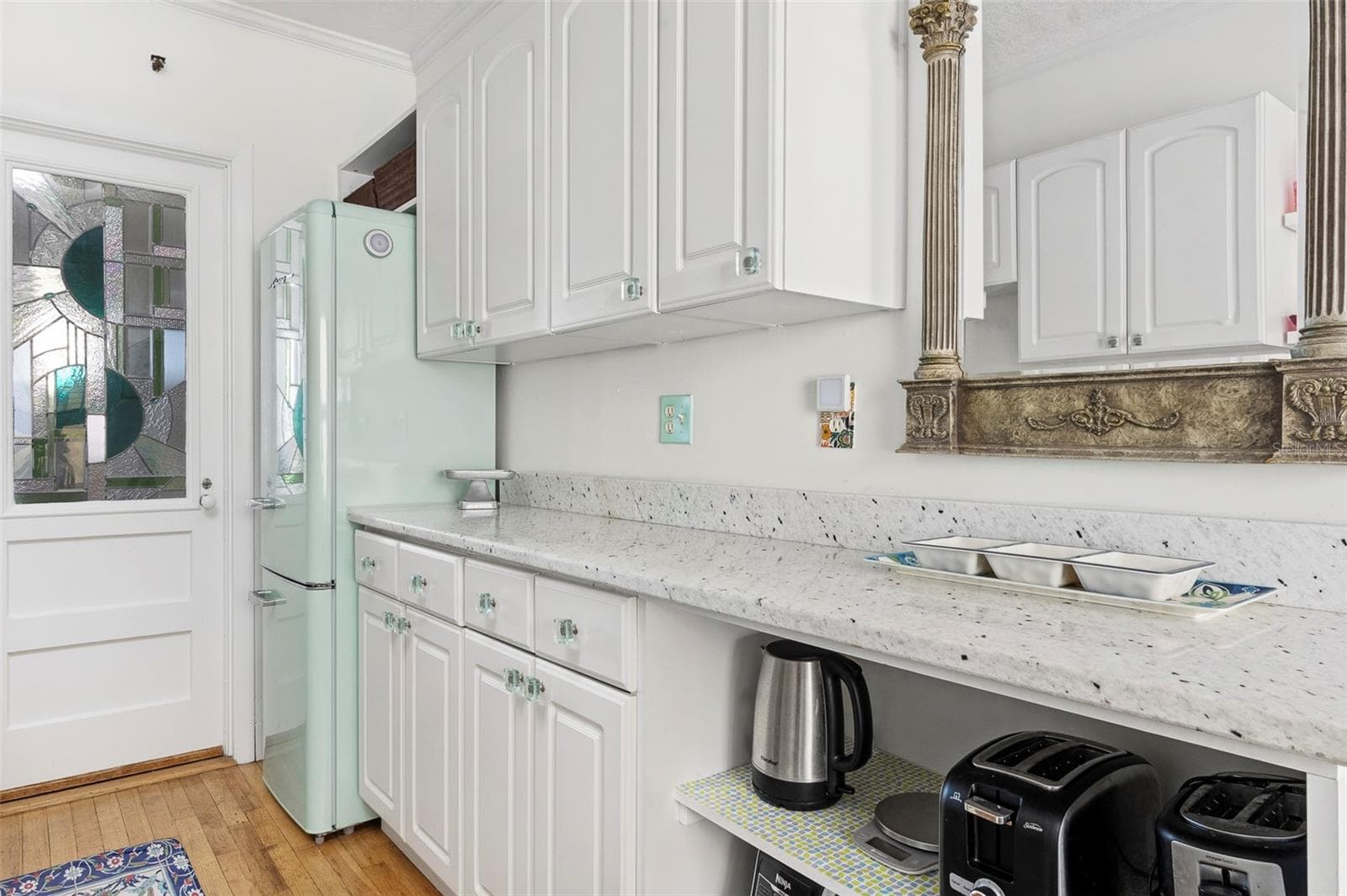 Great Prep Area and Cabinets - 130 4TH AVE N #503, ST PETERSBURG