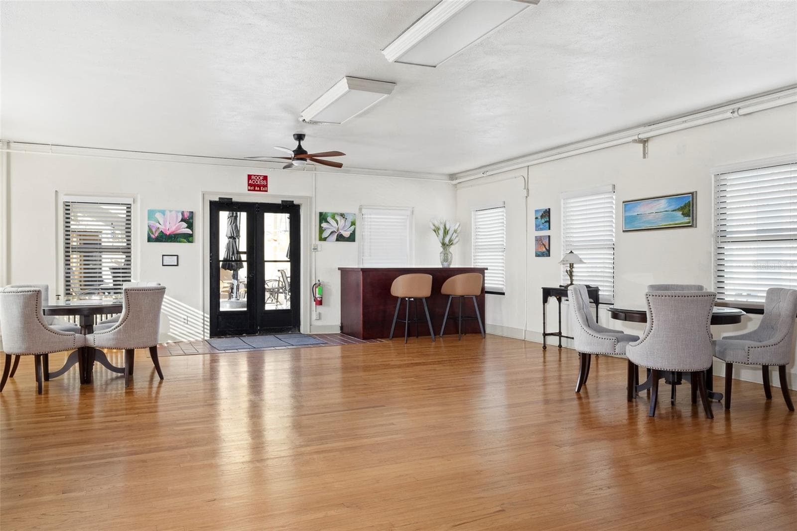 More Common Area - 130 4TH AVE N #503, ST PETERSBURG