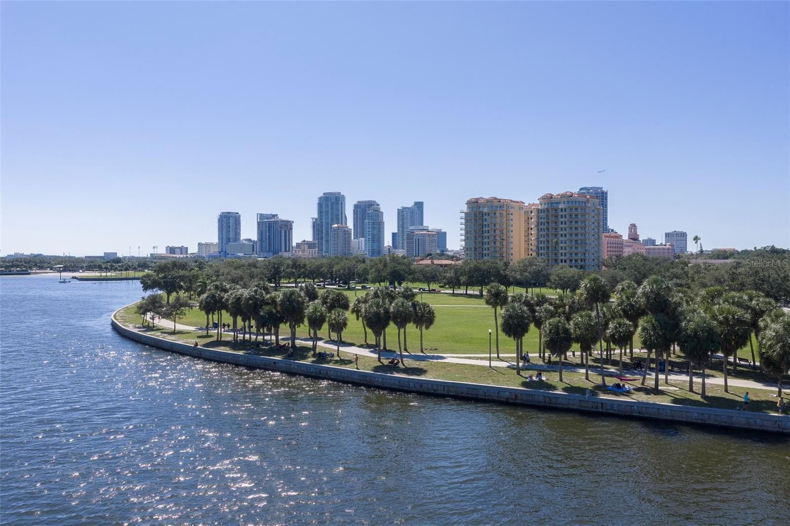 Where the Dolphins Fish - 130 4TH AVE N #503, ST PETERSBURG
