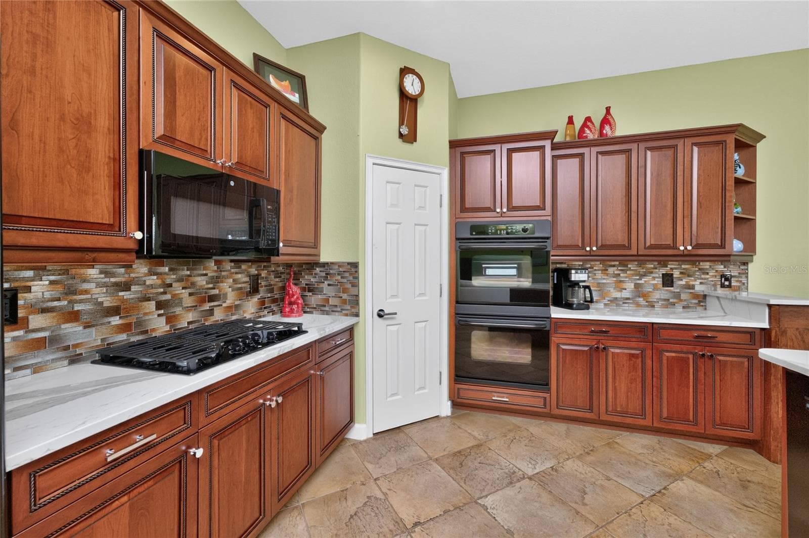 Single Family Residence at 106 CANELETTO WAY, NORTH VENICE, photo 28 of 87