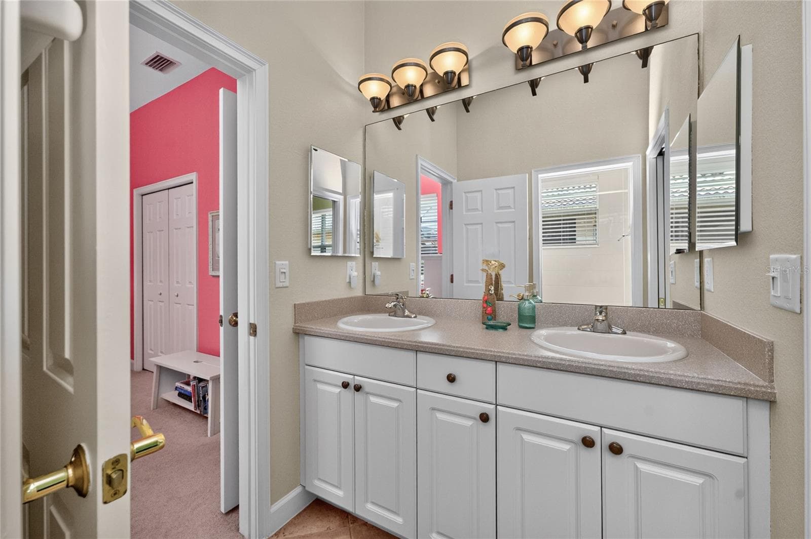 Single Family Residence at 106 CANELETTO WAY, NORTH VENICE, photo 40 of 87