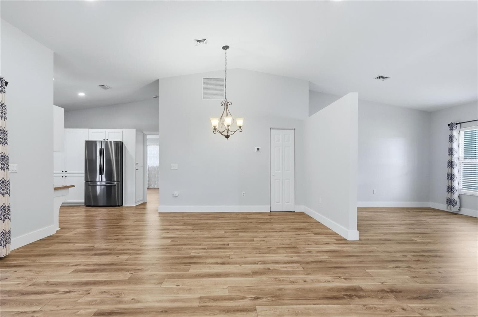 Single Family Residence at 338 PINE GLEN CT, ENGLEWOOD, photo 10 of 45